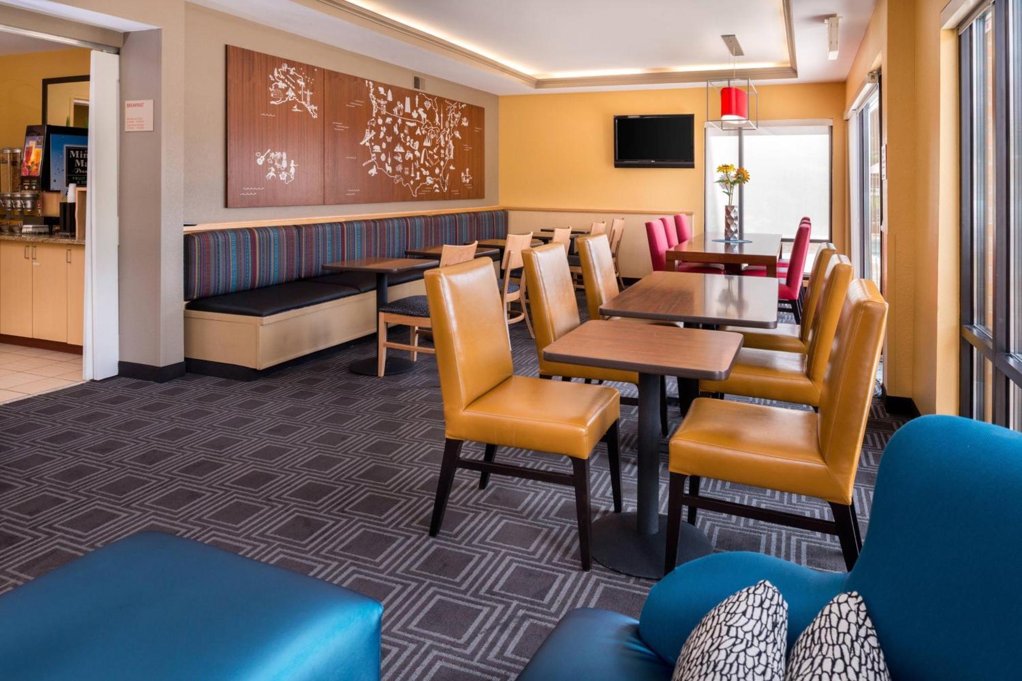 Towneplace Suites Huntington Extérieur photo
