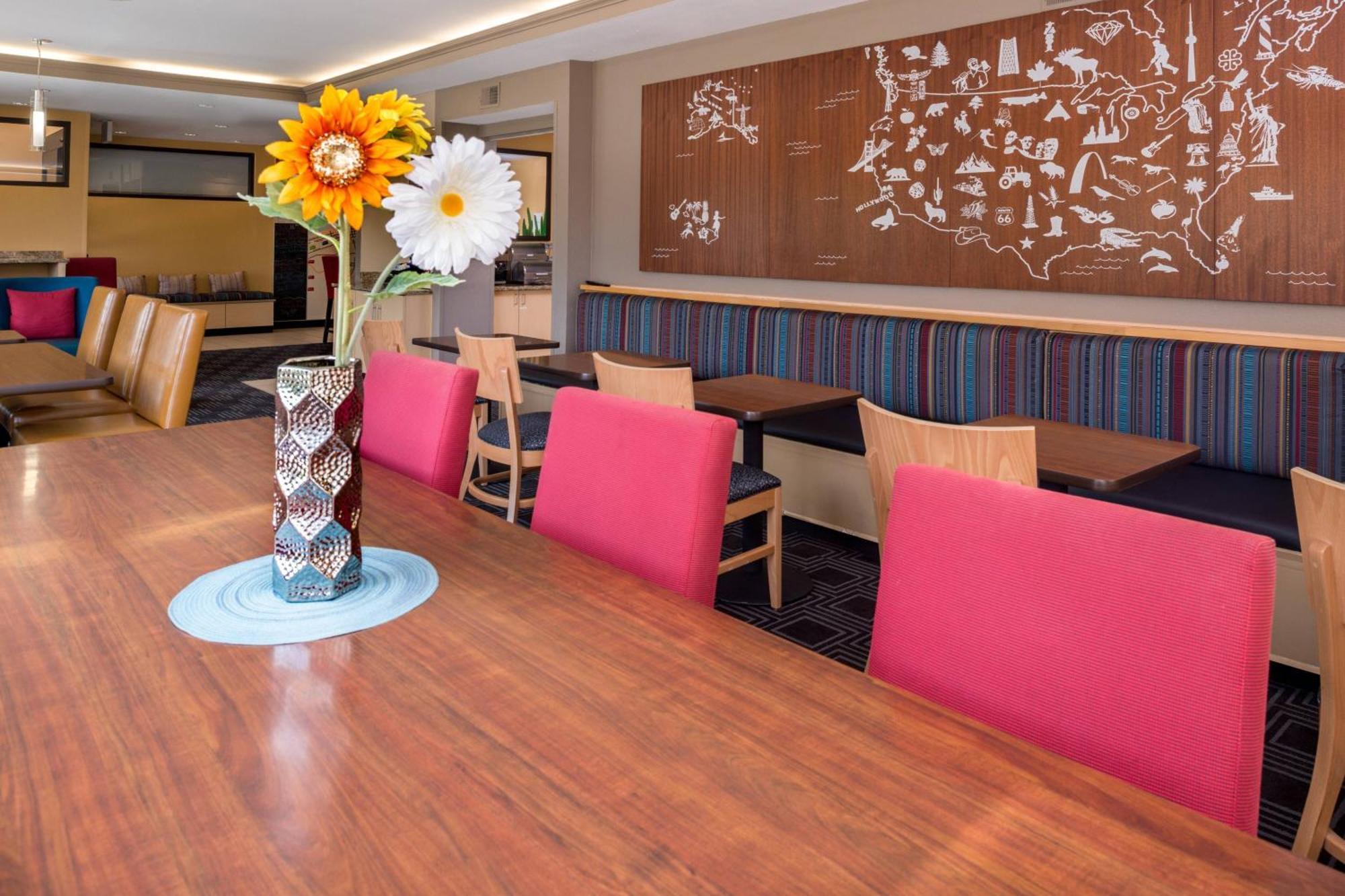 Towneplace Suites Huntington Extérieur photo